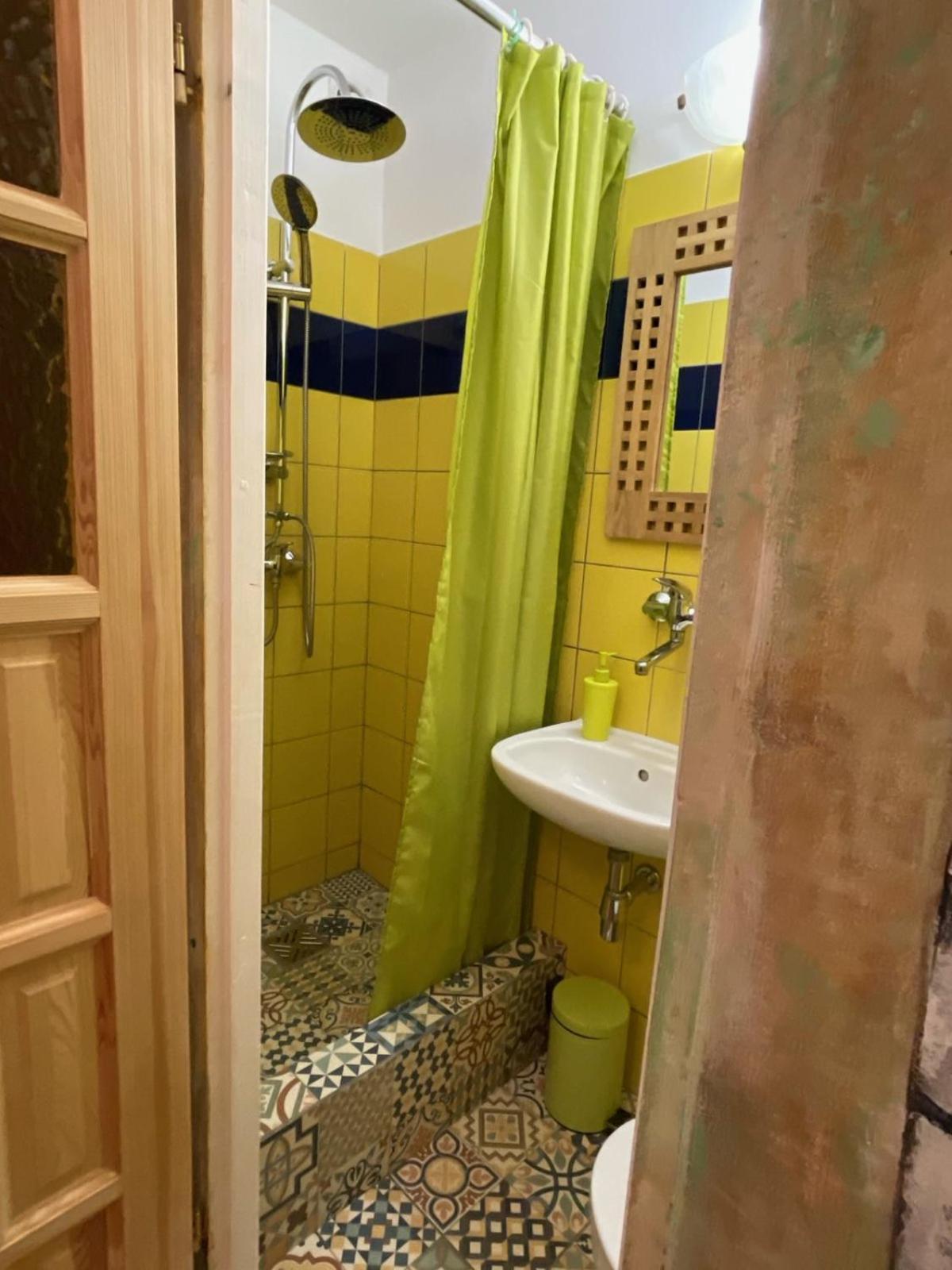 ホテル Cichy Dwor Manowo エクステリア 写真
